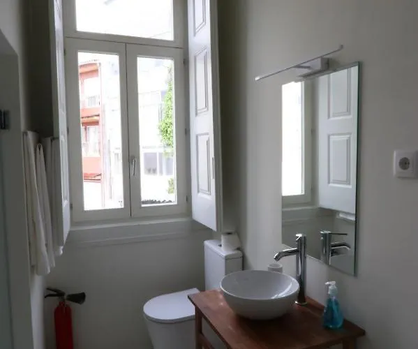 Rustic Silent Ensuites - Shared Kitchen - Self Check In