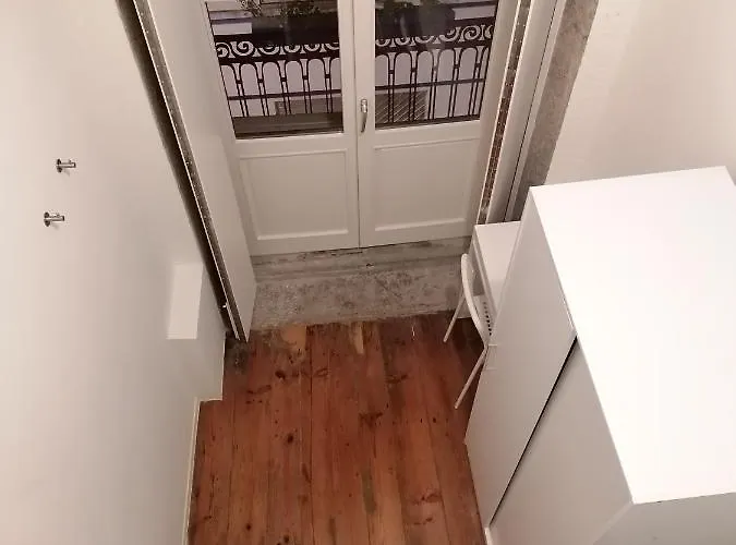 Rustic Silent Ensuites - Shared Kitchen - Self Check In Hostal Oporto