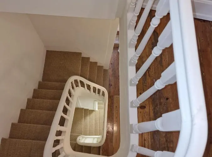 Vandrerhjem Rustic Silent Ensuites - Shared Kitchen - Self Check In *